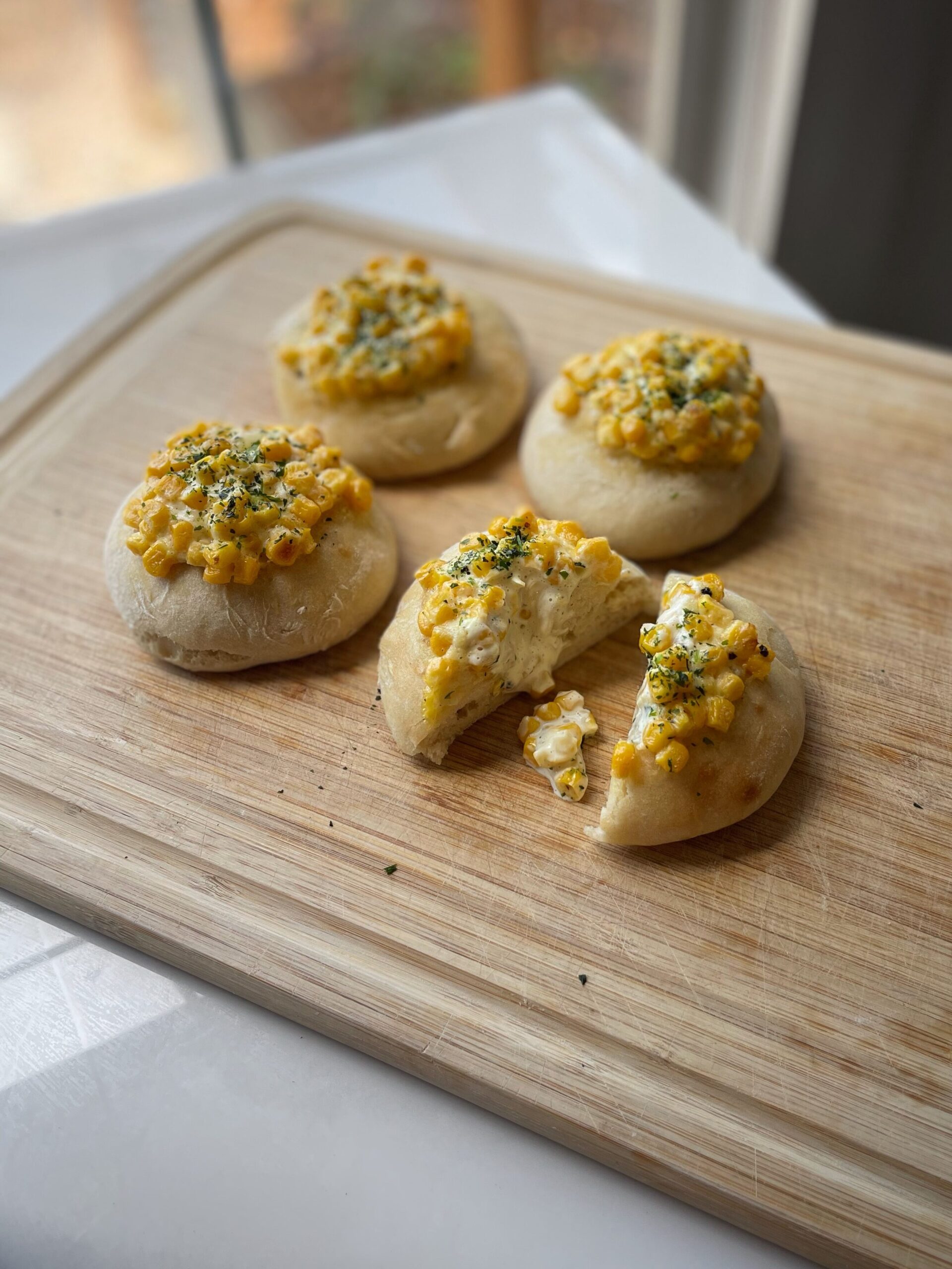 Corn & Kewie Mayo Buns (コーンパン)