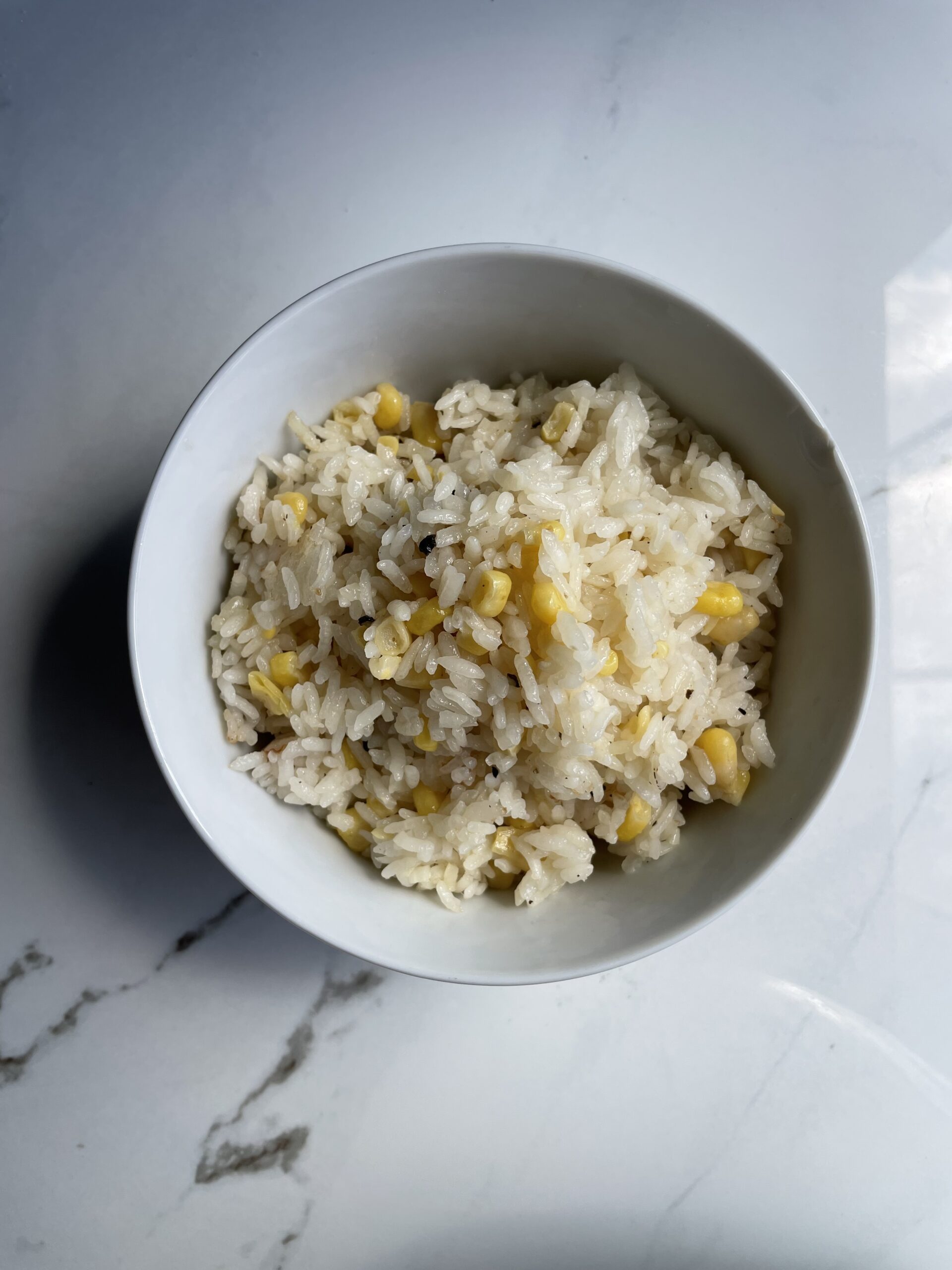 Garlic Butter Corn Rice (Easy Rice Cooker Recipe)