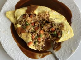 How to make Omurice (オムライス) - Japanese Omelette Rice - Kyrié