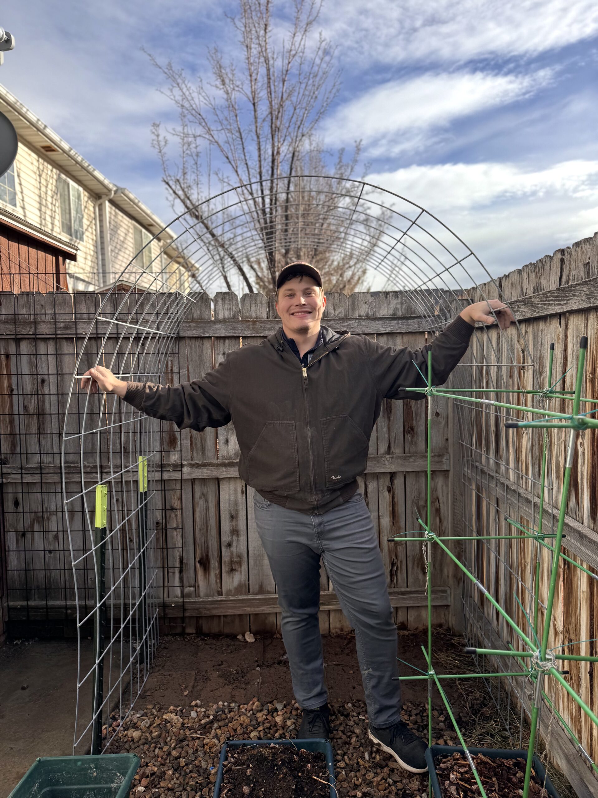 How to Build a Homemade Trellis Using Cattle Panel