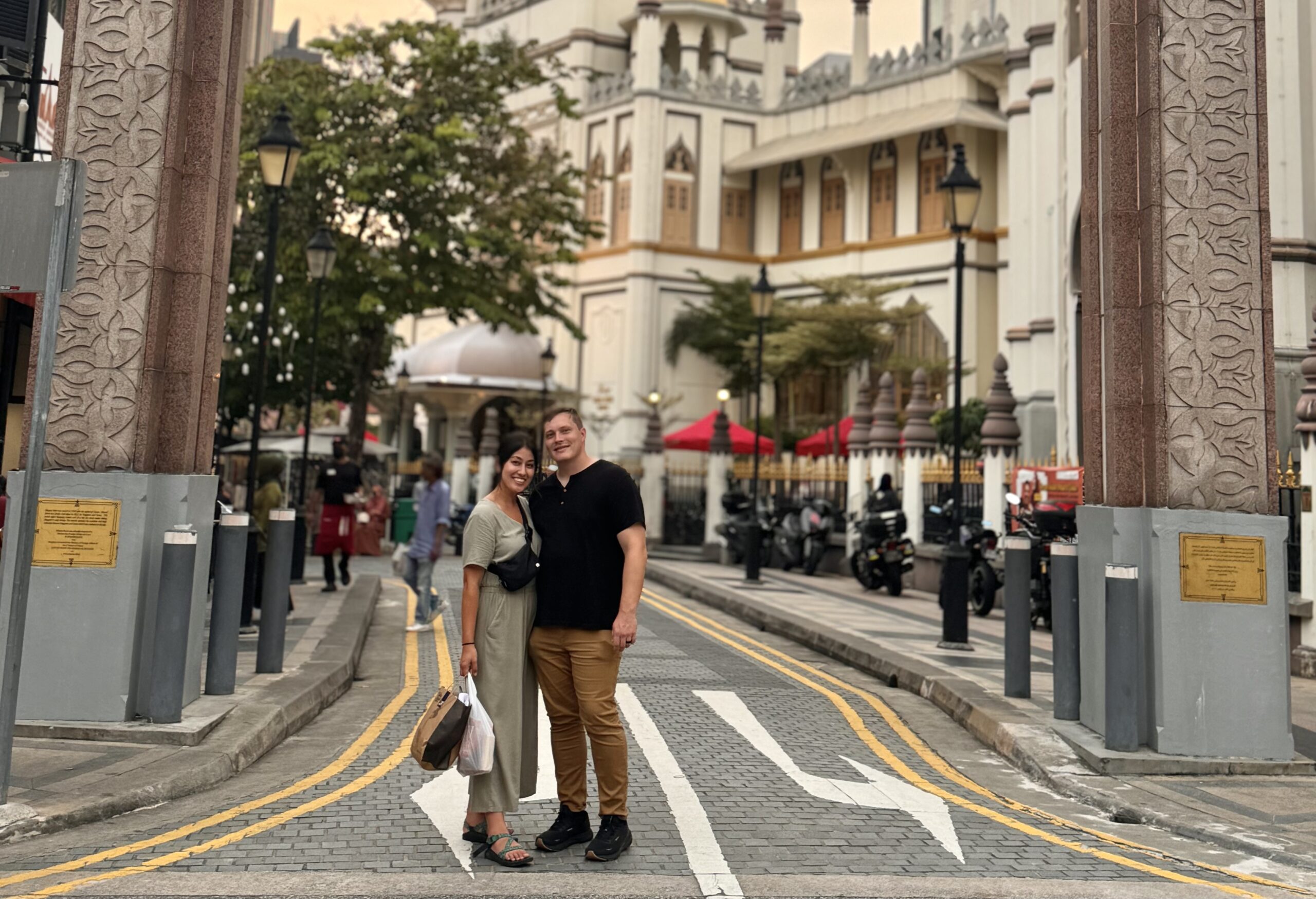 Flavors of Singapore: Tourist Guide for Foodies
