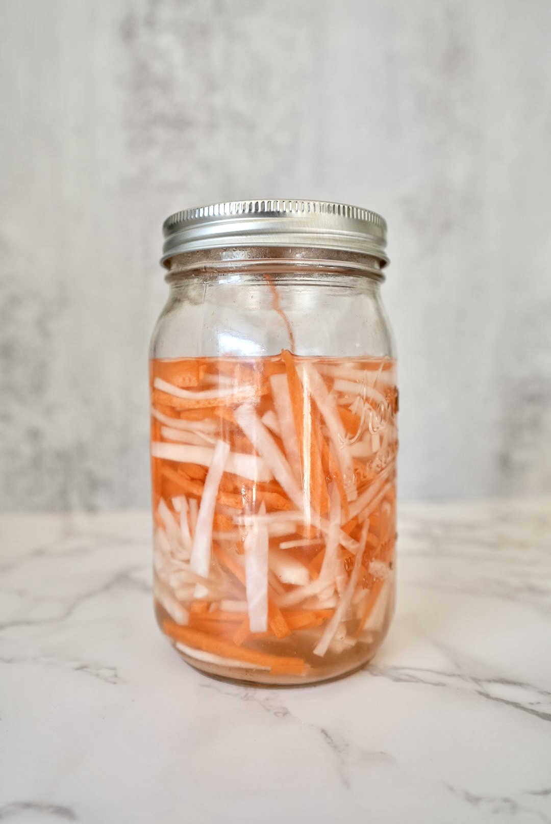 How to Make Đồ Chua (Vietnamese Pickled Daikon and Carrots)