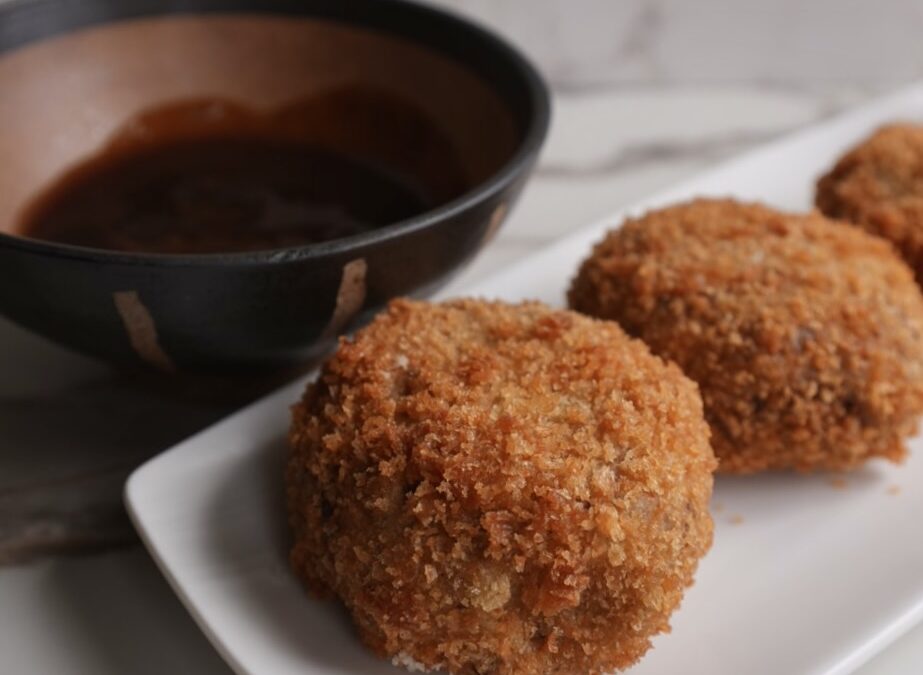 Japanese Curry Korokke (Croquettes)