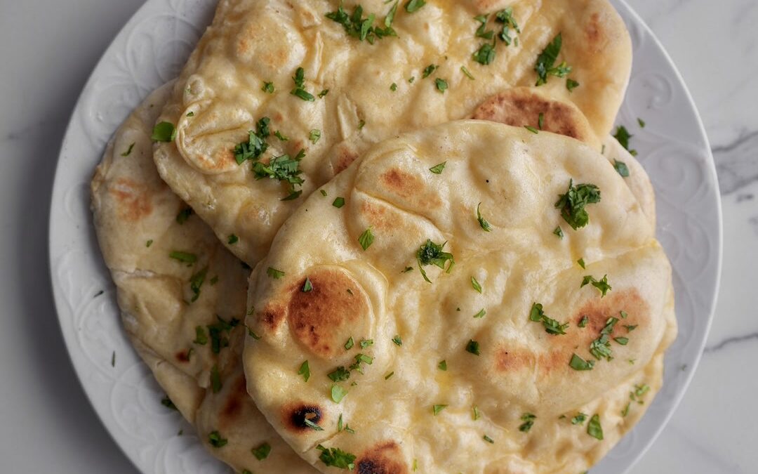 Easy No-Knead Garlic-Butter Naan