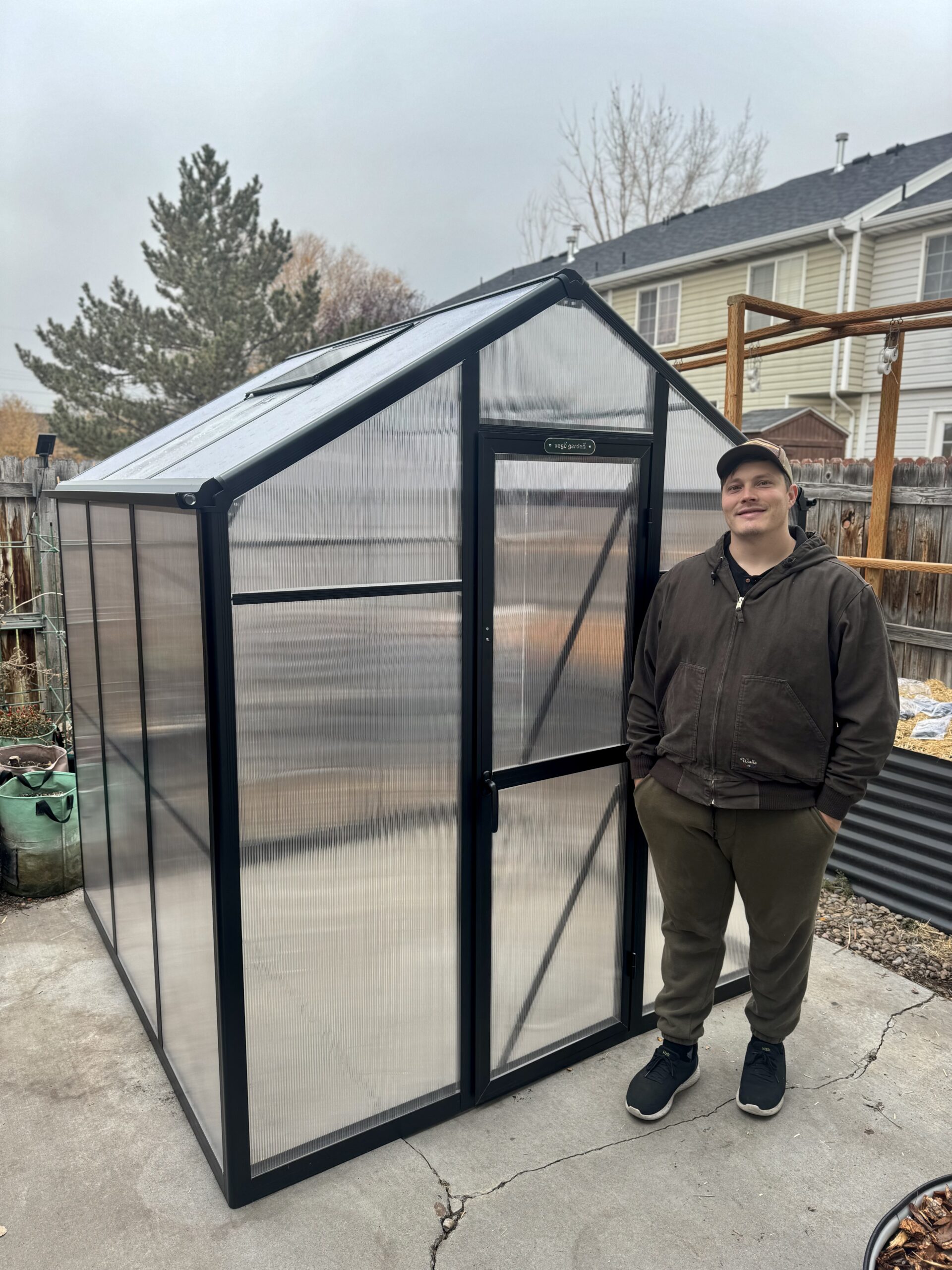 5 Benefits of Gardening With a Greenhouse