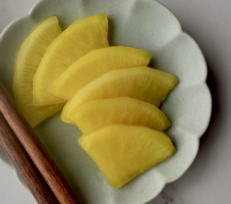 Quick Takuan (Daikon Pickles) 