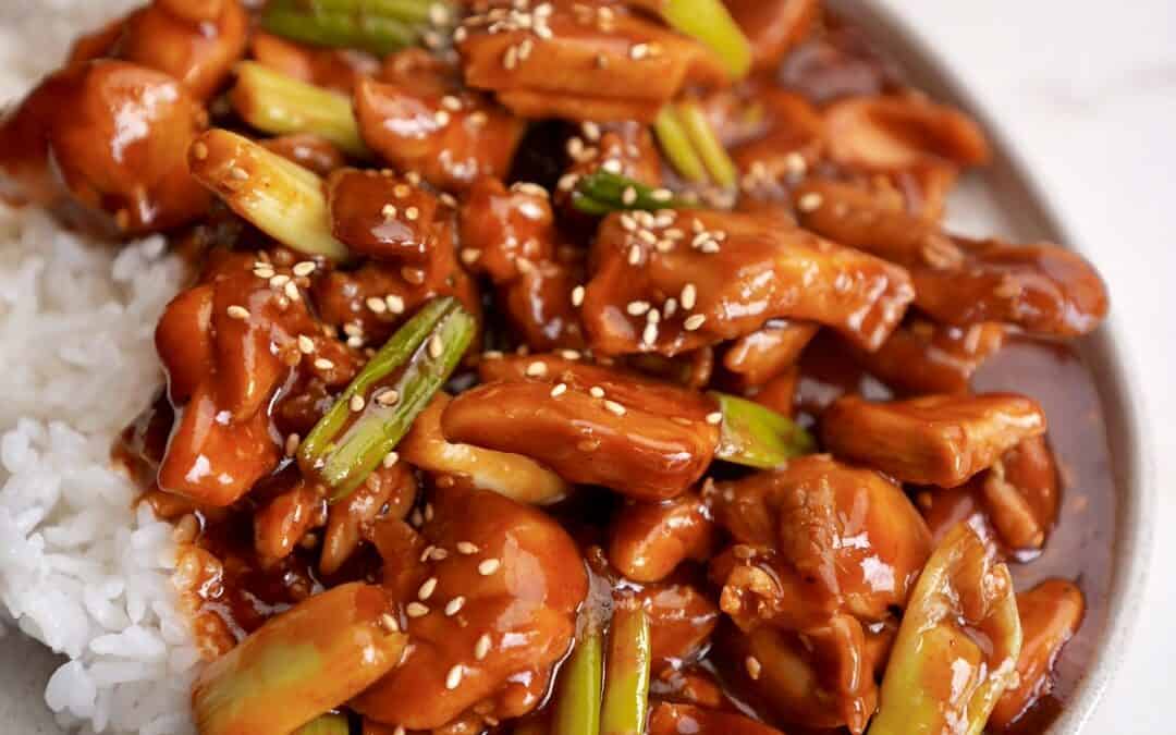 High-Protein Saucy Gochujang Chicken